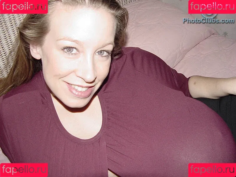 Chelsea Charms Onlyfans Photo Gallery 
