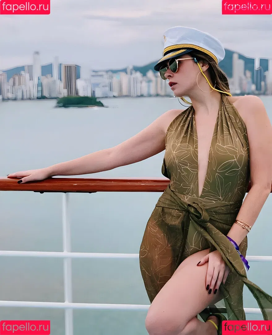Ana Paula Renault Onlyfans Photo Gallery 
