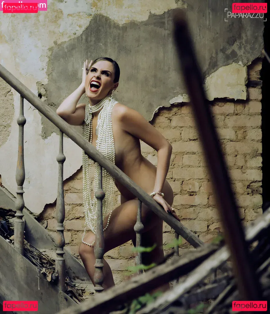 Ana Paula Renault Onlyfans Photo Gallery 