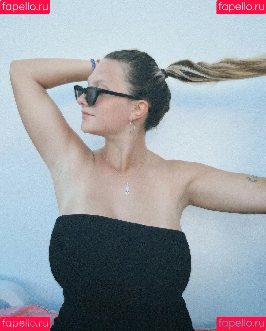 Leandra Lopes Onlyfans Photo Gallery 