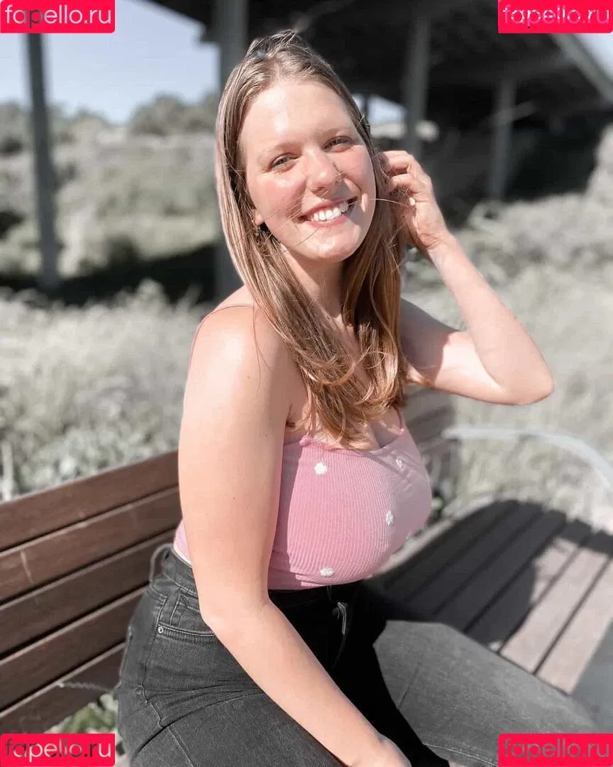 Leandra Lopes Onlyfans Photo Gallery 