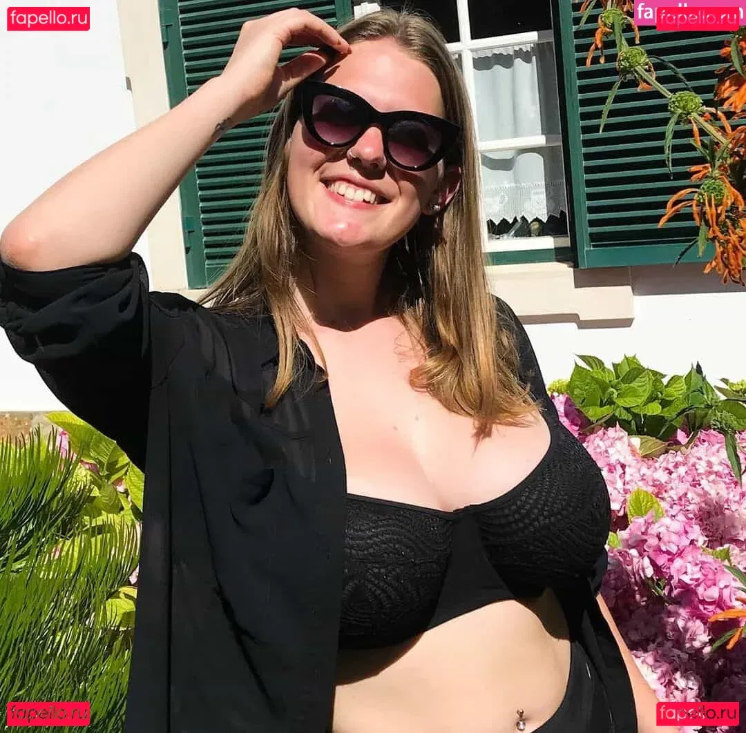 Leandra Lopes Onlyfans Photo Gallery 