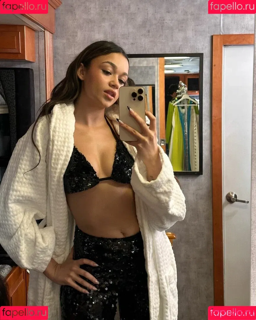 Madison Bailey Onlyfans Photo Gallery 