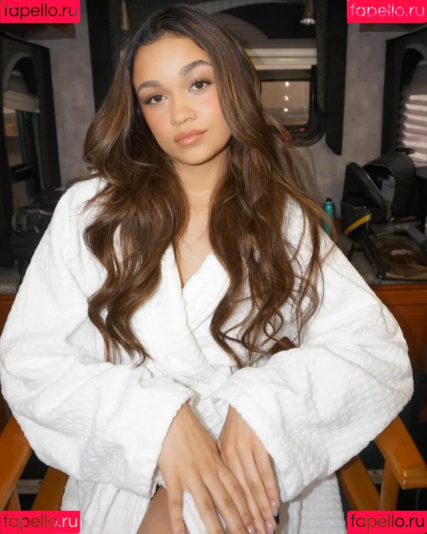 Madison Bailey Onlyfans Photo Gallery 