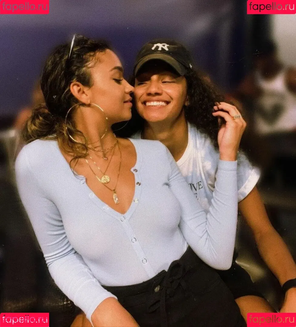 Madison Bailey Onlyfans Photo Gallery 