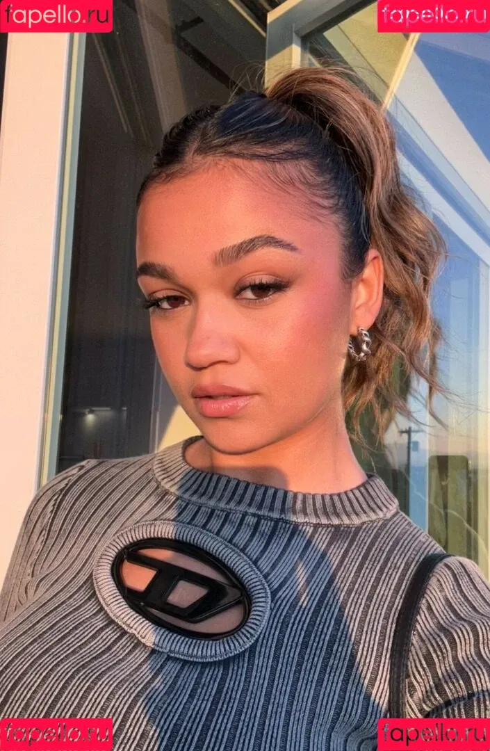 Madison Bailey Onlyfans Photo Gallery 