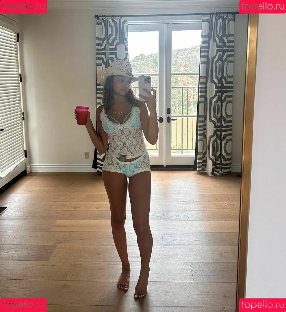 Madison Bailey Onlyfans Photo Gallery 