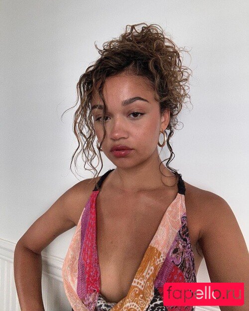 Madison Bailey Onlyfans Photo Gallery 