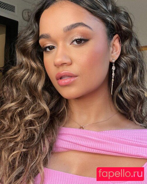 Madison Bailey Onlyfans Photo Gallery 