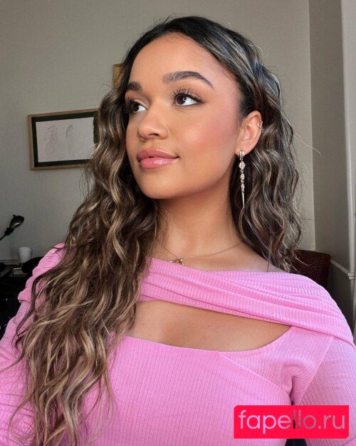 Madison Bailey Onlyfans Photo Gallery 