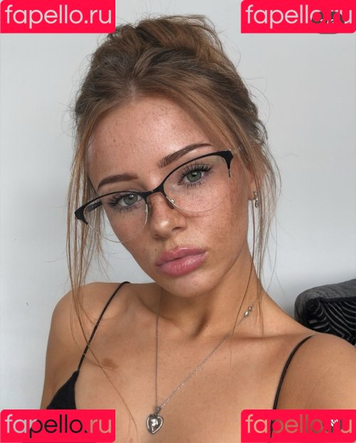 Sophie Williams Onlyfans Photo Gallery 