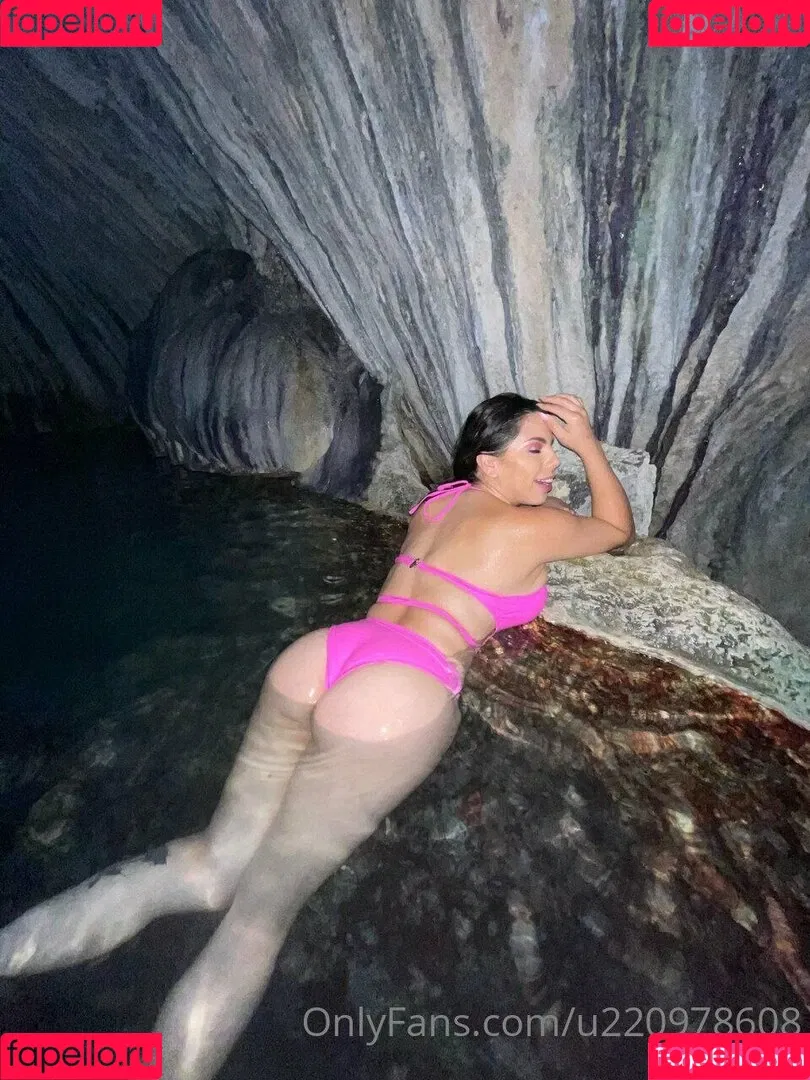 Lizbeth Rodríguez Onlyfans Photo Gallery 