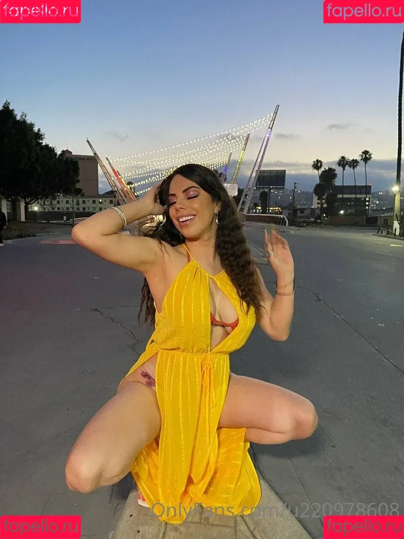 Lizbeth Rodríguez Onlyfans Photo Gallery 