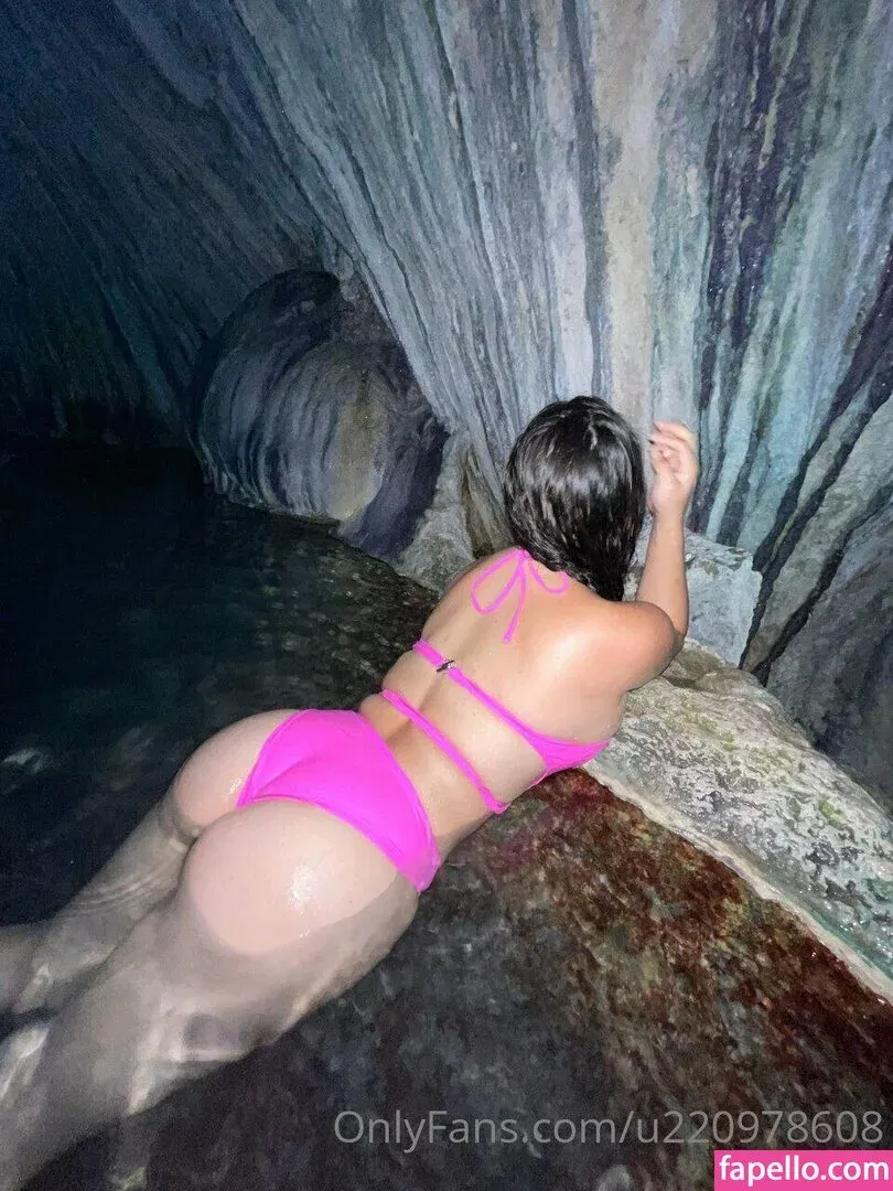 Lizbeth Rodríguez Onlyfans Photo Gallery 