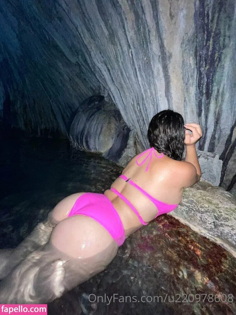 Lizbeth Rodríguez Onlyfans Photo Gallery 