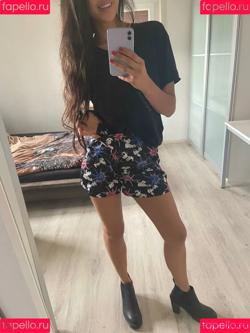 Aloha Kiara Onlyfans Photo Gallery 