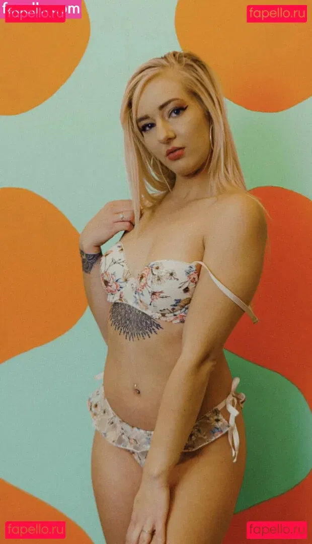 Fiona_fields Onlyfans Photo Gallery 