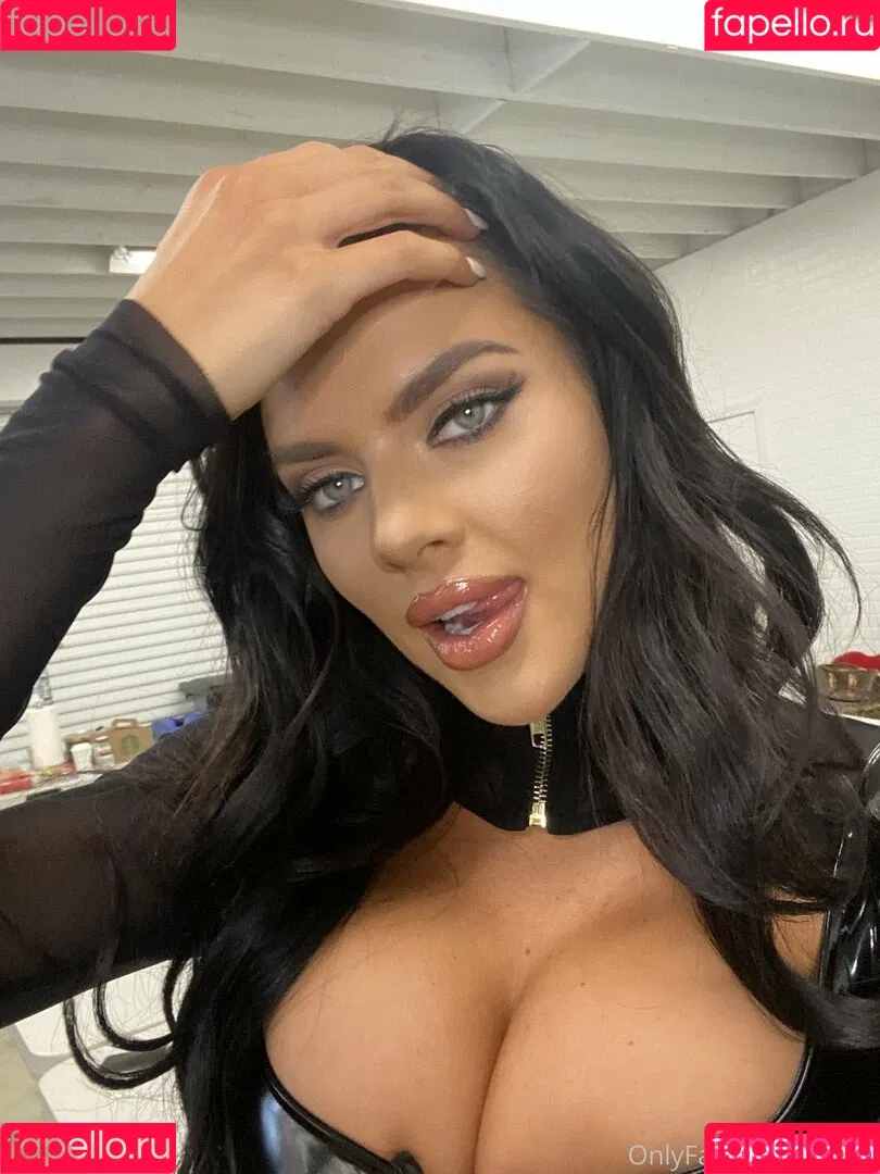 kelsie Onlyfans Photo Gallery 