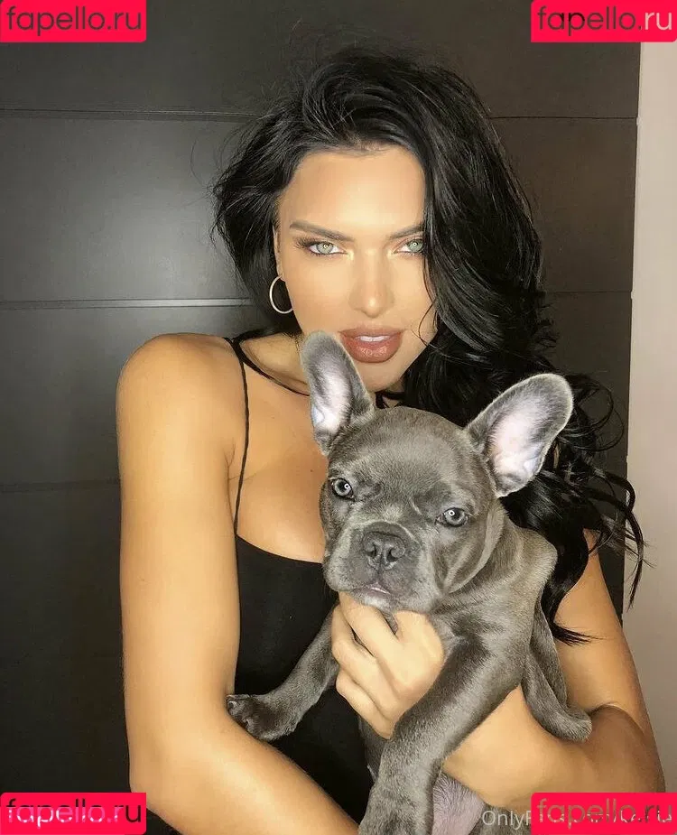 kelsie Onlyfans Photo Gallery 