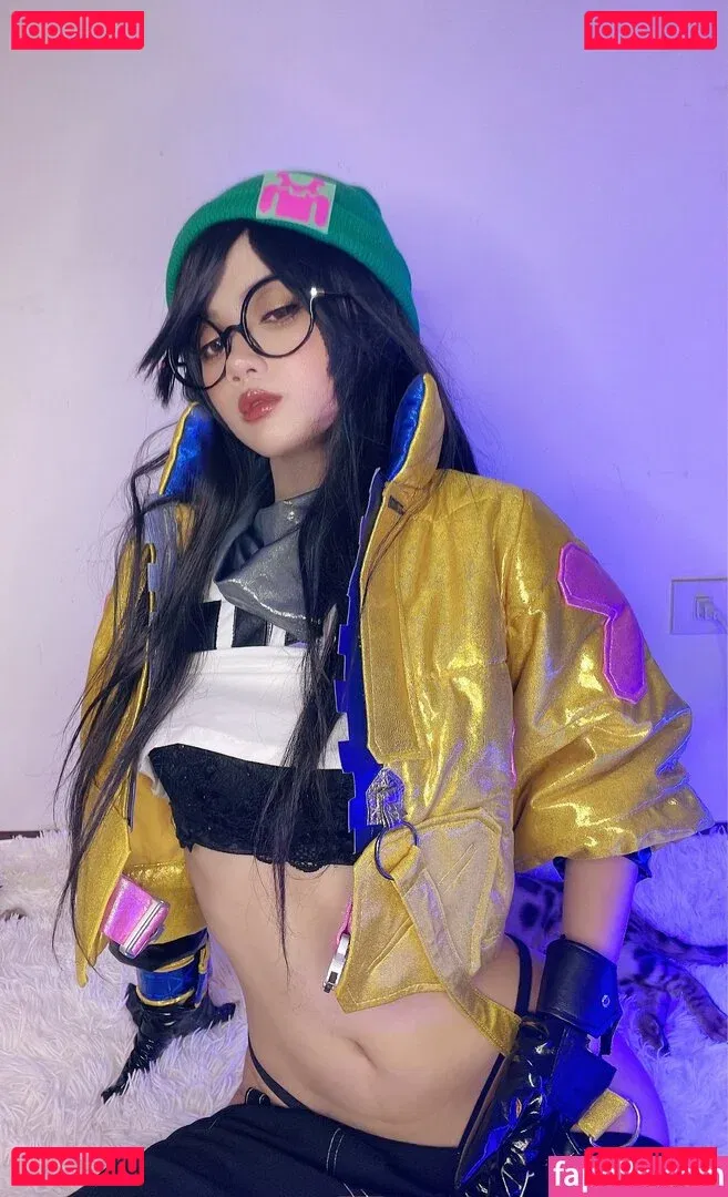 PoppaChan Onlyfans Photo Gallery 