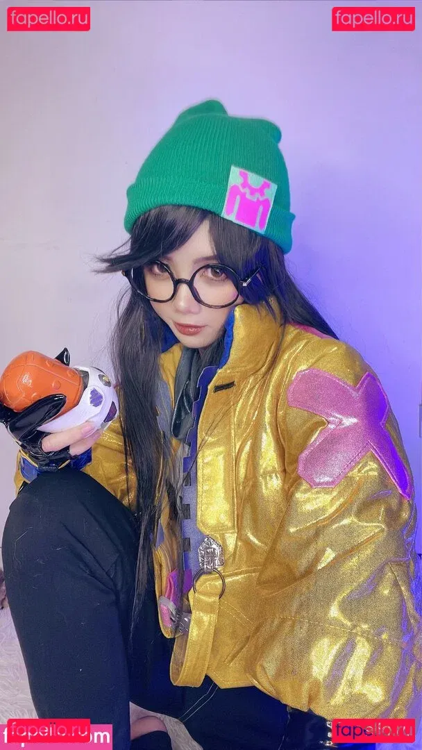 PoppaChan Onlyfans Photo Gallery 