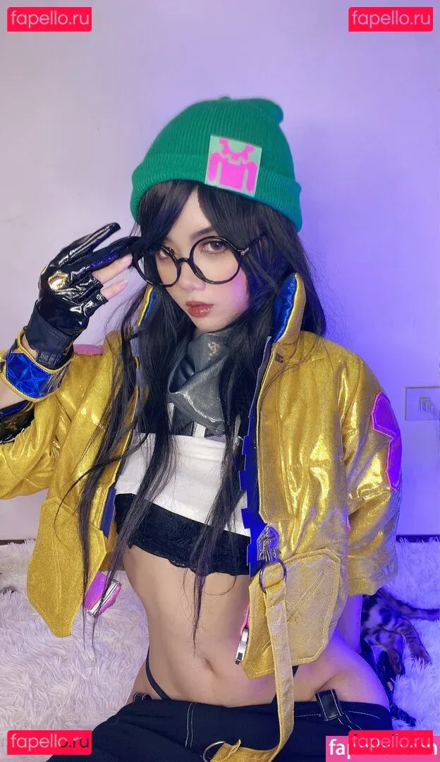 PoppaChan Onlyfans Photo Gallery 