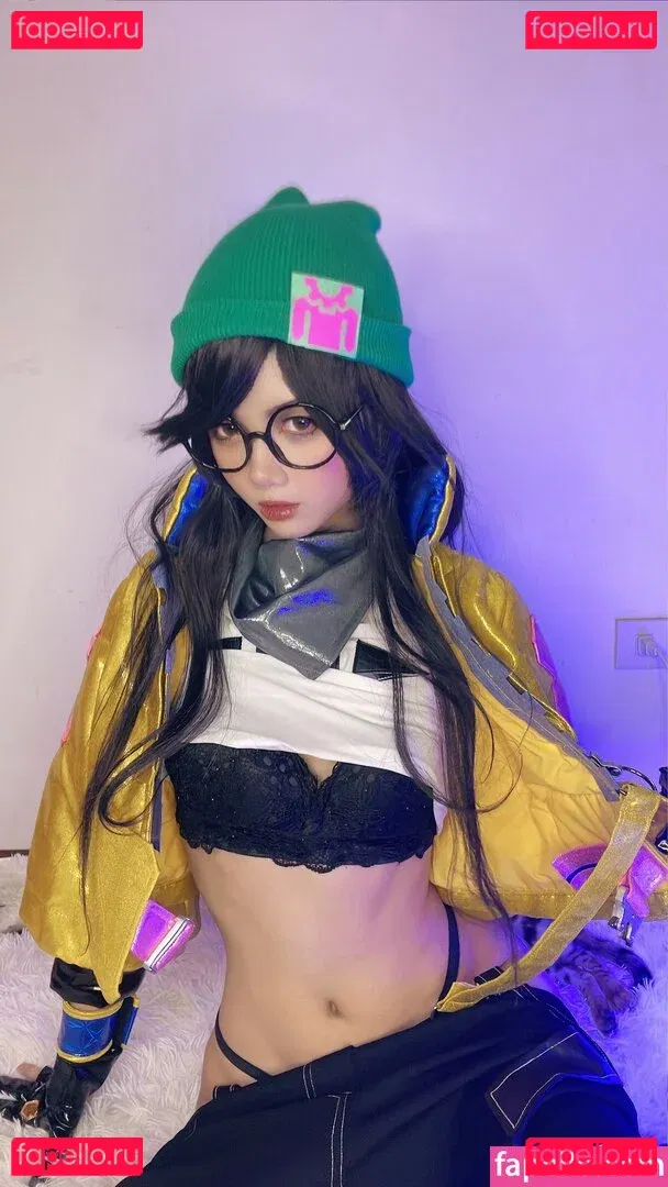 PoppaChan Onlyfans Photo Gallery 