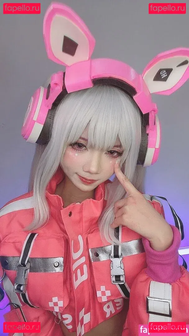 PoppaChan Onlyfans Photo Gallery 