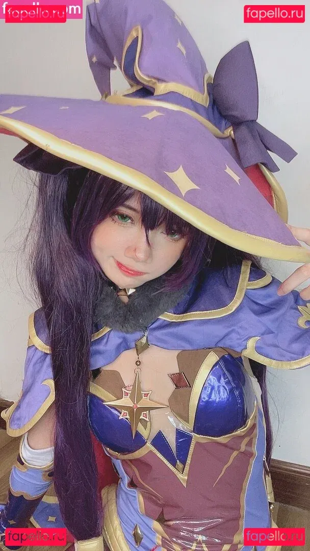 PoppaChan Onlyfans Photo Gallery 