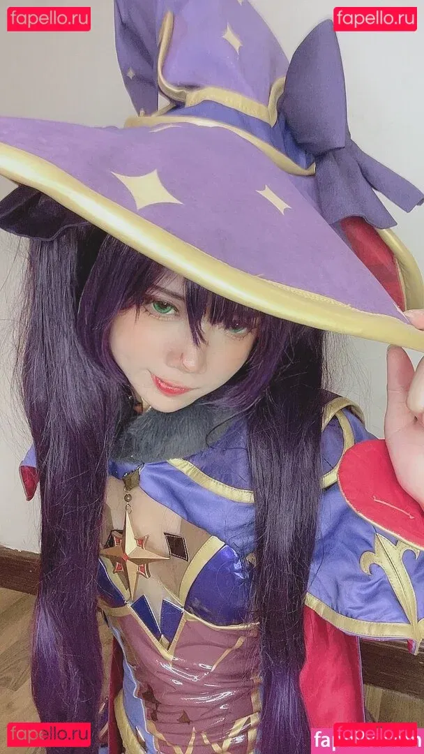 PoppaChan Onlyfans Photo Gallery 