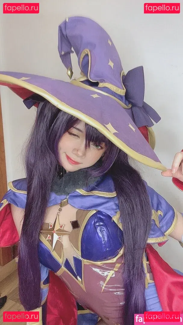 PoppaChan Onlyfans Photo Gallery 