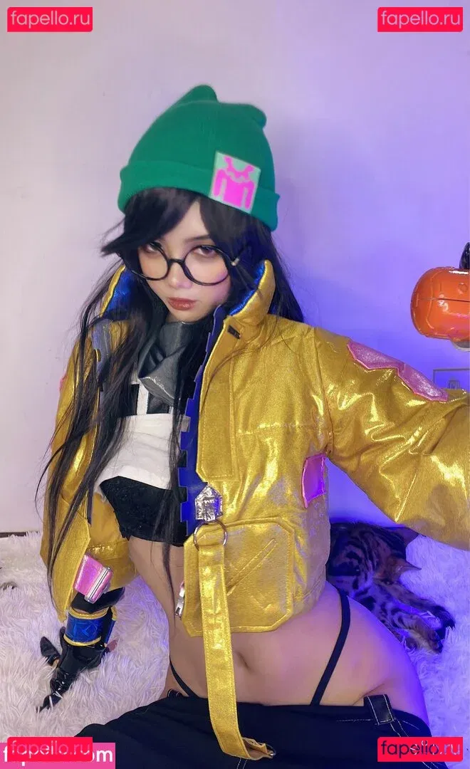 PoppaChan Onlyfans Photo Gallery 