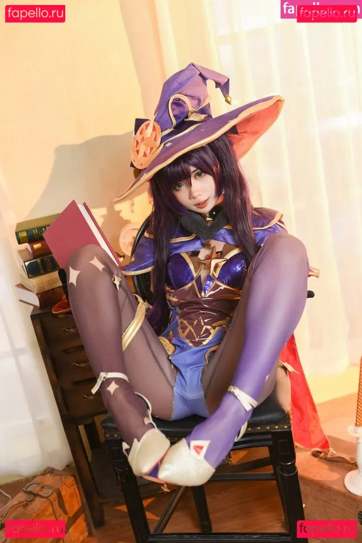 PoppaChan Onlyfans Photo Gallery 