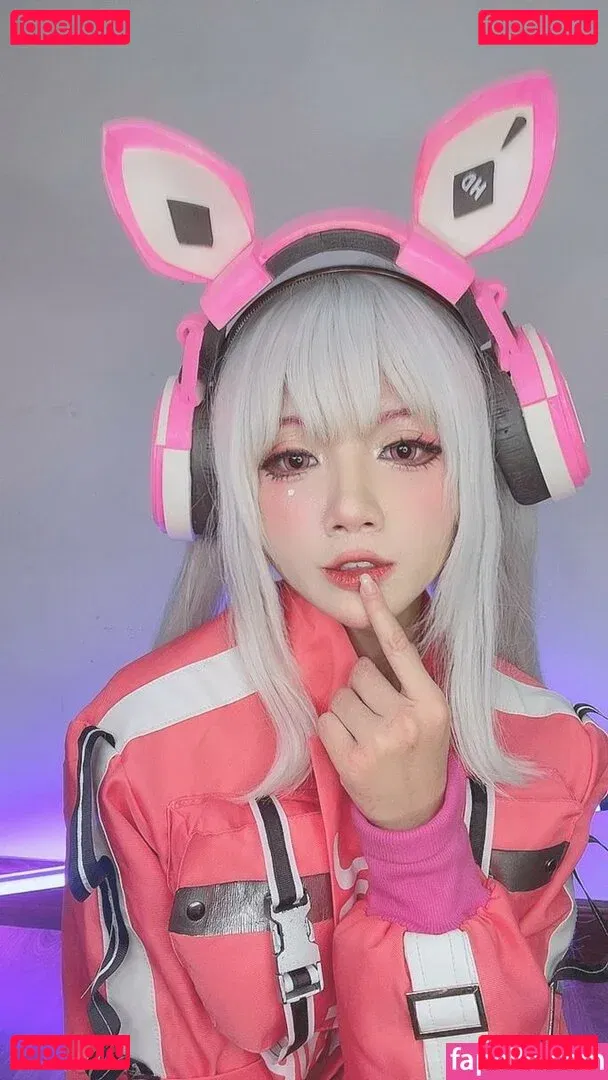 PoppaChan Onlyfans Photo Gallery 