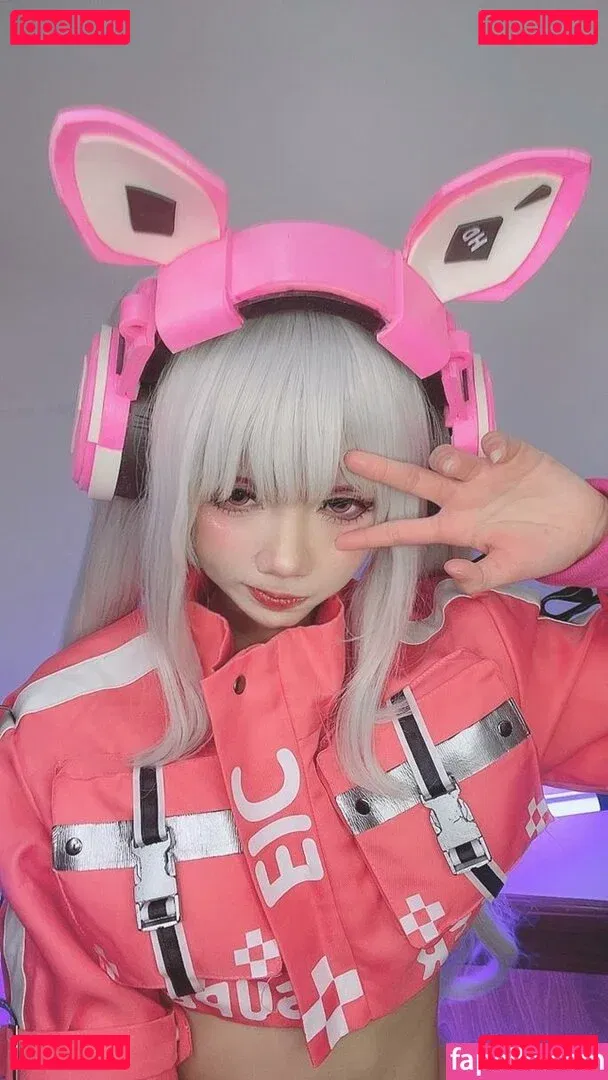 PoppaChan Onlyfans Photo Gallery 