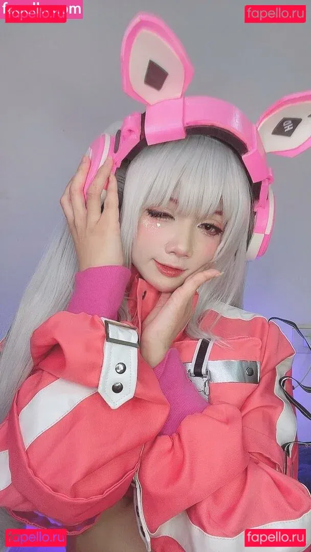 PoppaChan Onlyfans Photo Gallery 