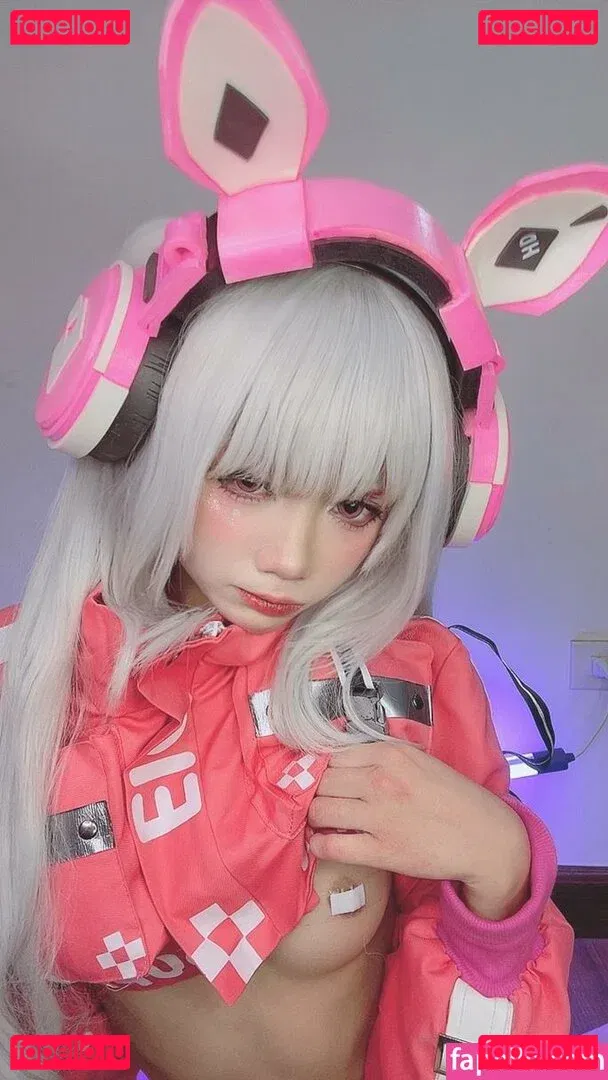 PoppaChan Onlyfans Photo Gallery 