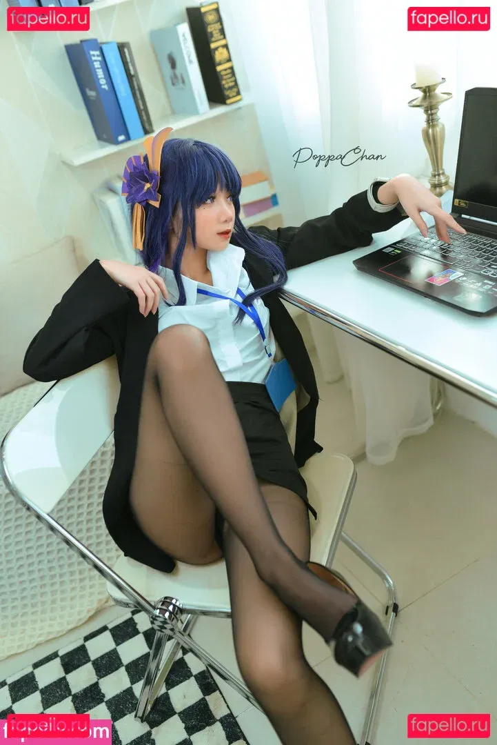 PoppaChan Onlyfans Photo Gallery 