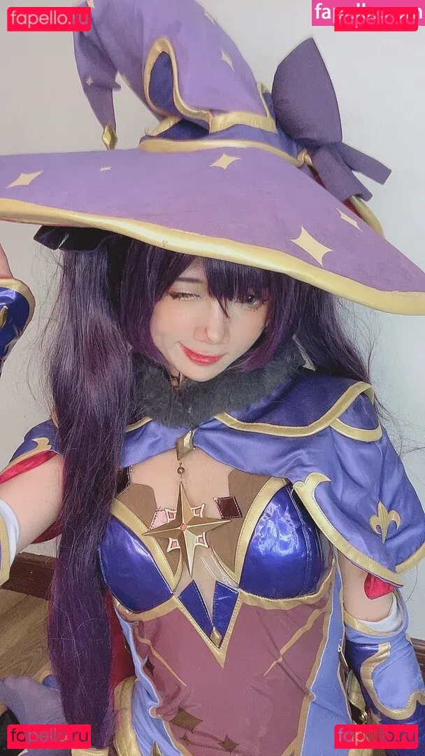 PoppaChan Onlyfans Photo Gallery 