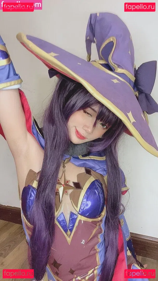 PoppaChan Onlyfans Photo Gallery 