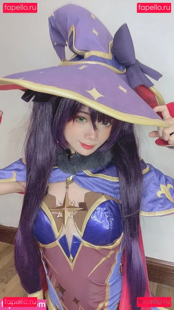 PoppaChan Onlyfans Photo Gallery 