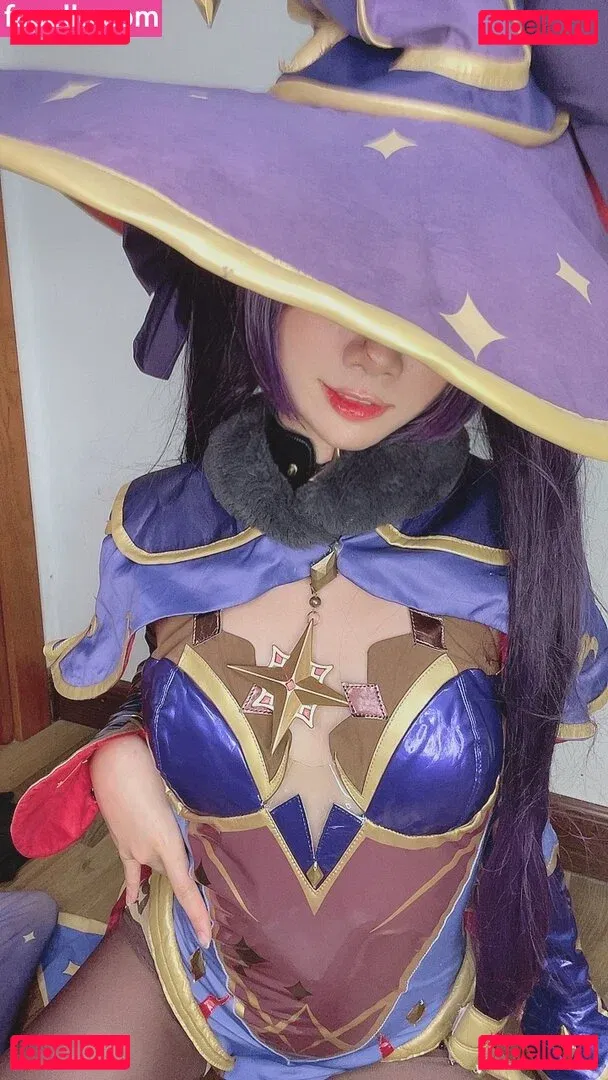 PoppaChan Onlyfans Photo Gallery 