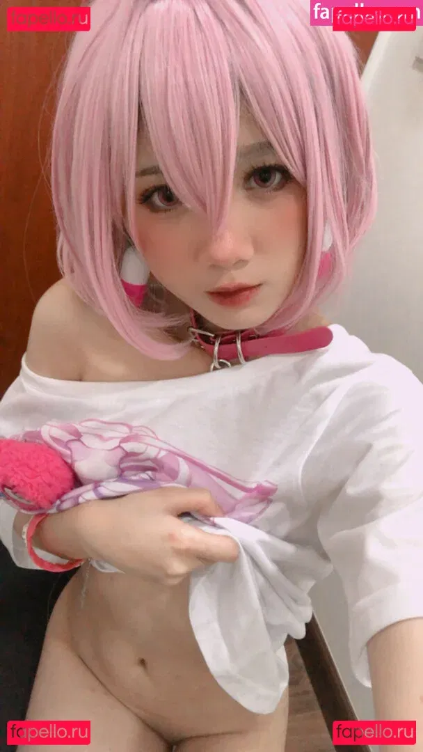 PoppaChan Onlyfans Photo Gallery 