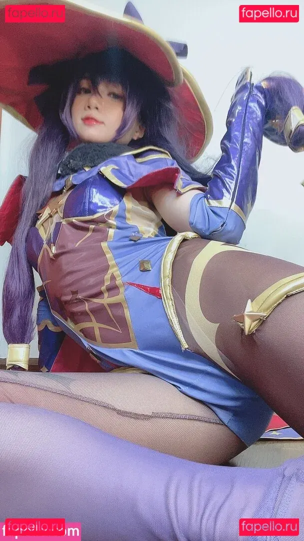 PoppaChan Onlyfans Photo Gallery 