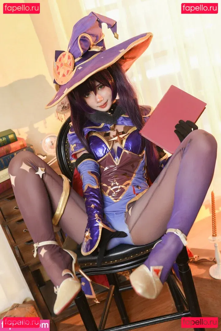 PoppaChan Onlyfans Photo Gallery 