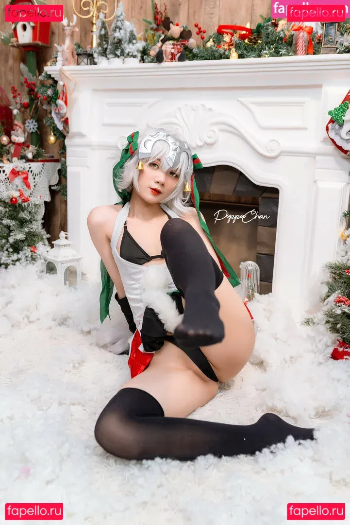 PoppaChan Onlyfans Photo Gallery 