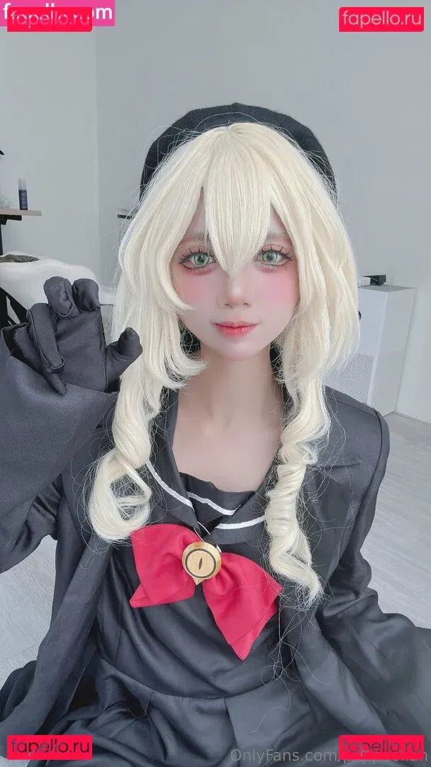 PoppaChan Onlyfans Photo Gallery 