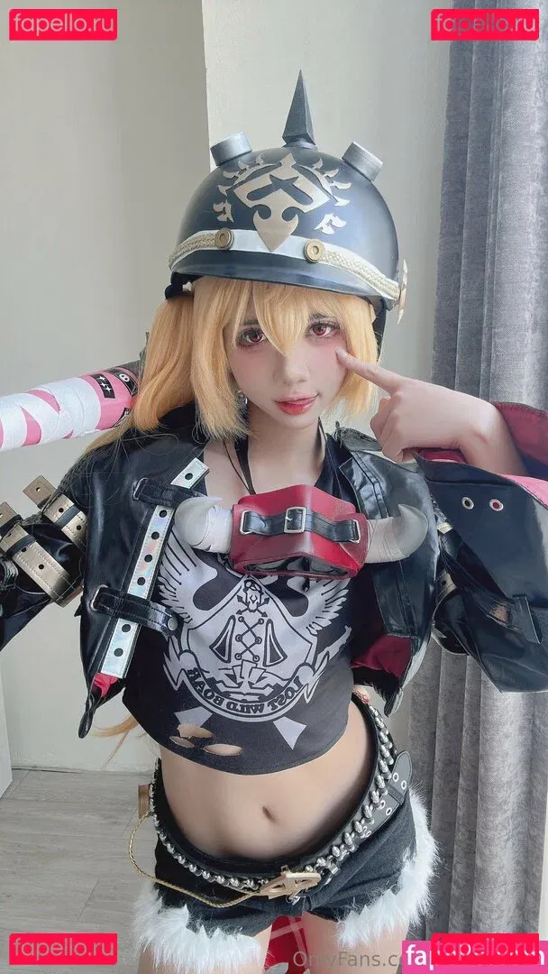 PoppaChan Onlyfans Photo Gallery 