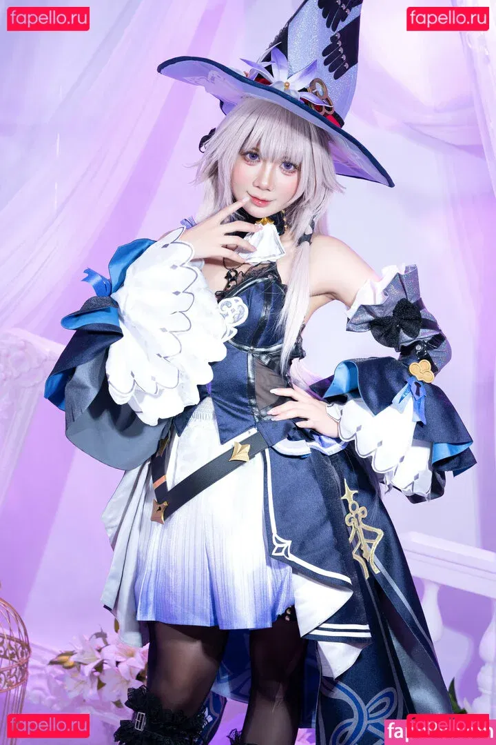 PoppaChan Onlyfans Photo Gallery 