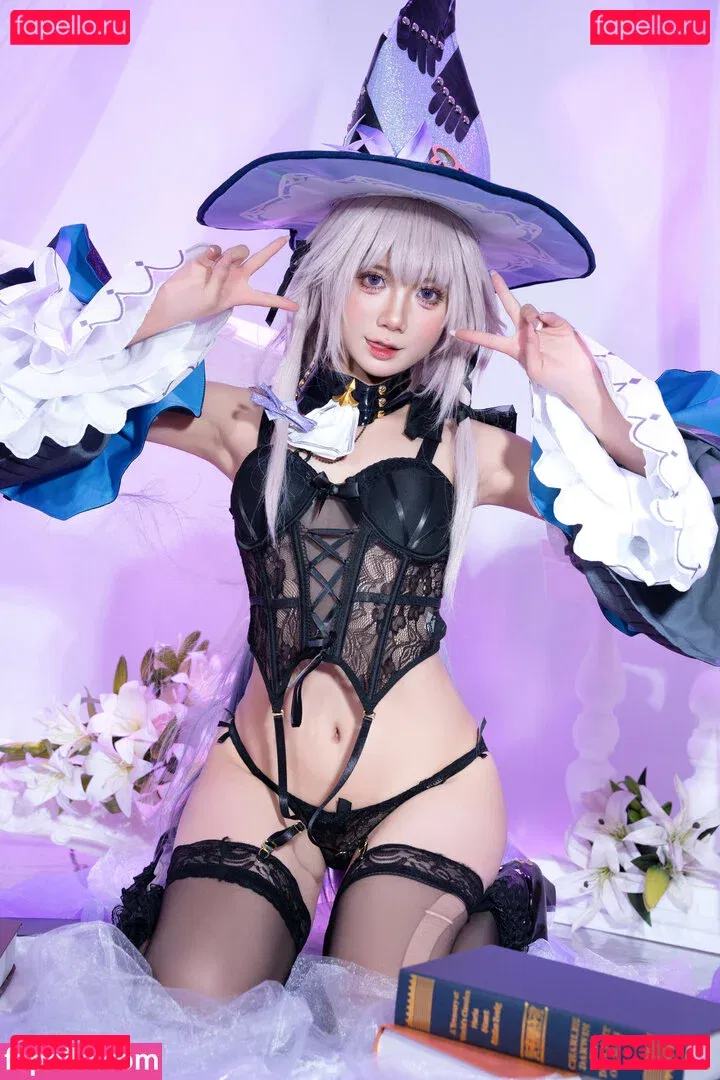 PoppaChan Onlyfans Photo Gallery 